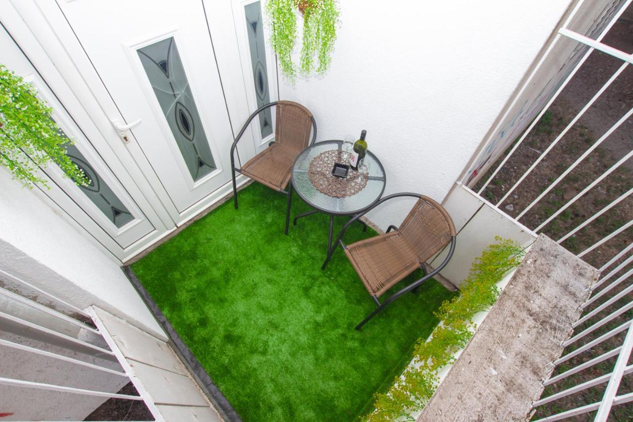 Lea Apartment 巴尔 外观 照片
